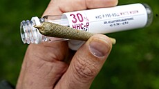 HHC-P automat. Centrum �erný most, automat nepo�adoval ob�anku. Sta�ila...