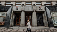 Bývalá budova Komerní banky (KB) na Václavském námstí v Praze, kam by se...