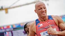 Petr Svoboda dokon�il rozb�h závodu na 110 metr� p�eká�ek na mistrovství sv�ta...
