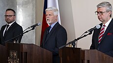 Prezident Petr Pavel na Hrad� zprost�edkoval jednání mezi vládou a opozi�ním...