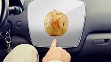 Dotykové displeje jako zka�ené jablko? Prsty klou�ou po opatlaném displeji a...