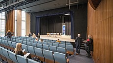 Sál B�etislava Bakaly, které si p�evzal pro své divadlo Bolek Polívka. (26....