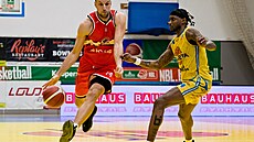 Basketbalová liga NBL, Sluneta Ústí nad Labem - Pardubice.  Jure kifi z...