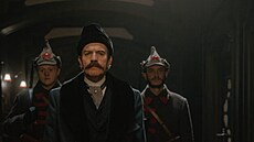 Ewan McGregor v seriálu Gentleman v Moskv