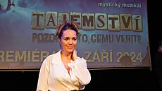 Lucie Vondráková bhem pedstavení nového nastudování Landova muzikálu...