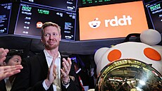 Obchodování akcií americké spolenosti Reddit na burze v New Yorku, na snímku...