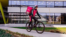 �estmír jezdí na kole po celý rok, díky tomu zhubnul t�icet kilo. (27. b�ezna...