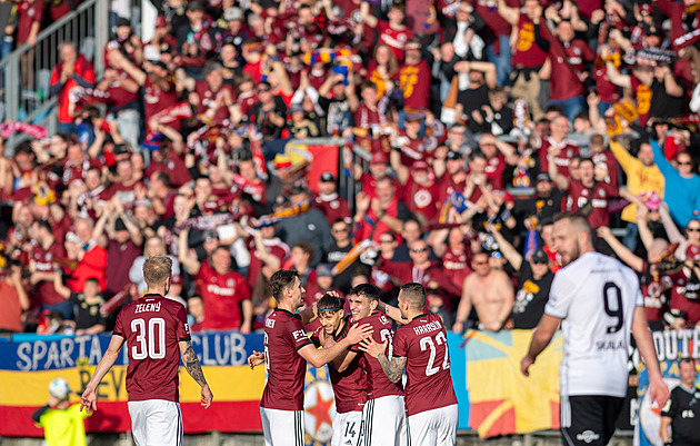 Č. Budějovice - Sparta 0:1, vydřená výhra mistra, gól daroval brankář