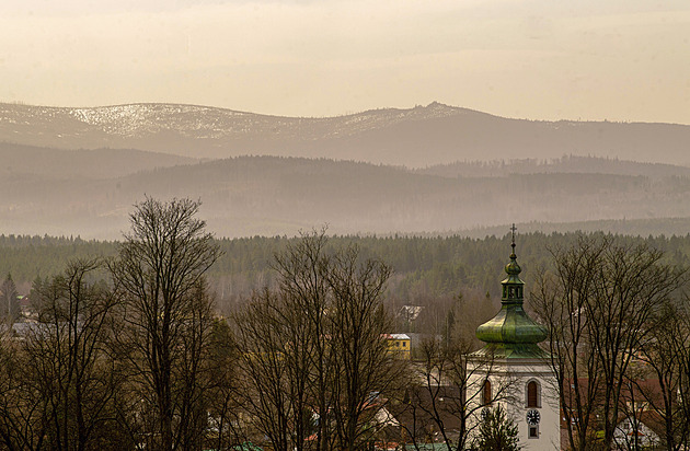 Smog z písku ze Sahary se roztahuje na Moravu, předpovědi jsou nejisté