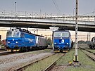 Laminátka 340.049-6, Eso 363.216-3, Traxx a dv lokomotivy 742.71 v elezniní...