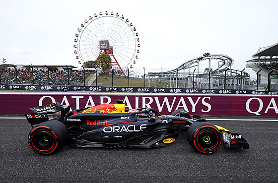Max Verstappen z Red Bullu bhem kvalifikace na Velkou cenu Japonska.