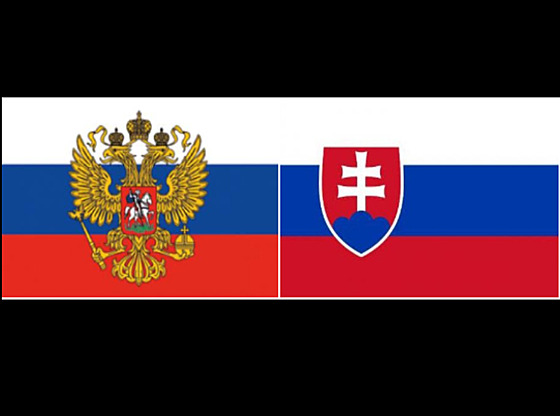 Ruska a slovenská vlajka
