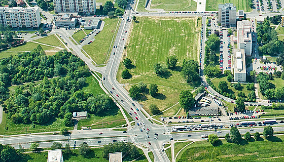 Kiovatka Mileta v centru Hradce Králové na snímku z letadla
