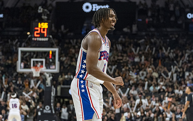 Maxey dal při výhře Philadelphie 52 bodů, Clippers uspěli po obratu, Lakers prohráli