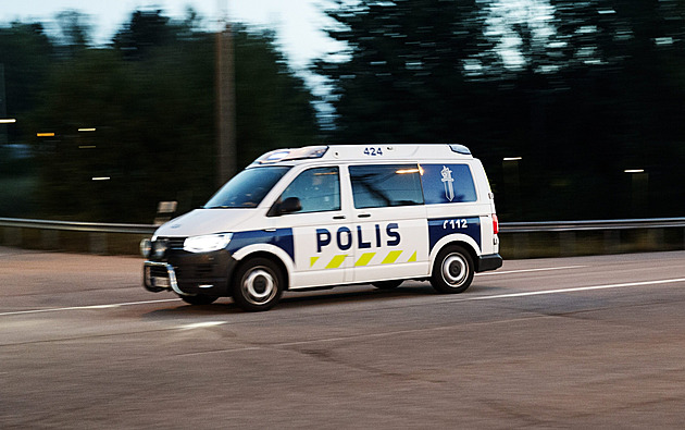 Útočník ve škole ve Finsku zranil tři lidi, policie ho zadržela