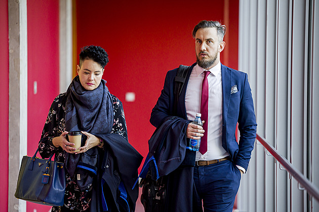 Soudy si hrají na účetní, je to nedůstojné, píše známá advokátka ministryni
