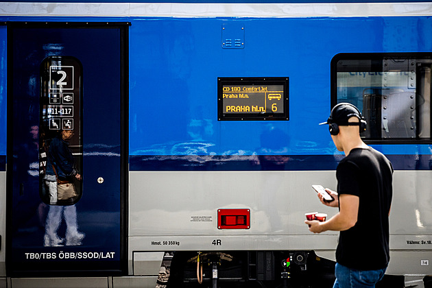 Dráhy předvedly nové dálkové vlaky ComfortJet. Mají přilákat nové cestující