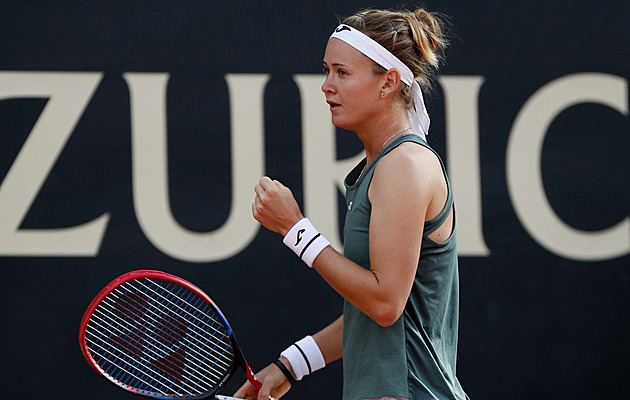 ONLINE: Začíná Roland Garros, Bouzková vede nad Kuděrmětovovou