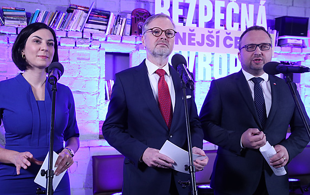Kdo bude hrobařem Spolu? Kalousek a Čunek se skoro nabízejí jako likvidátoři vládní většiny