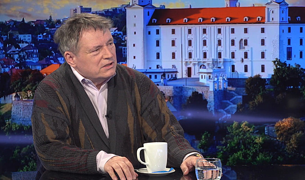 Pellegrini vyhrál, protože strašil Slováky válkou, říká profesor Jan Rychlík