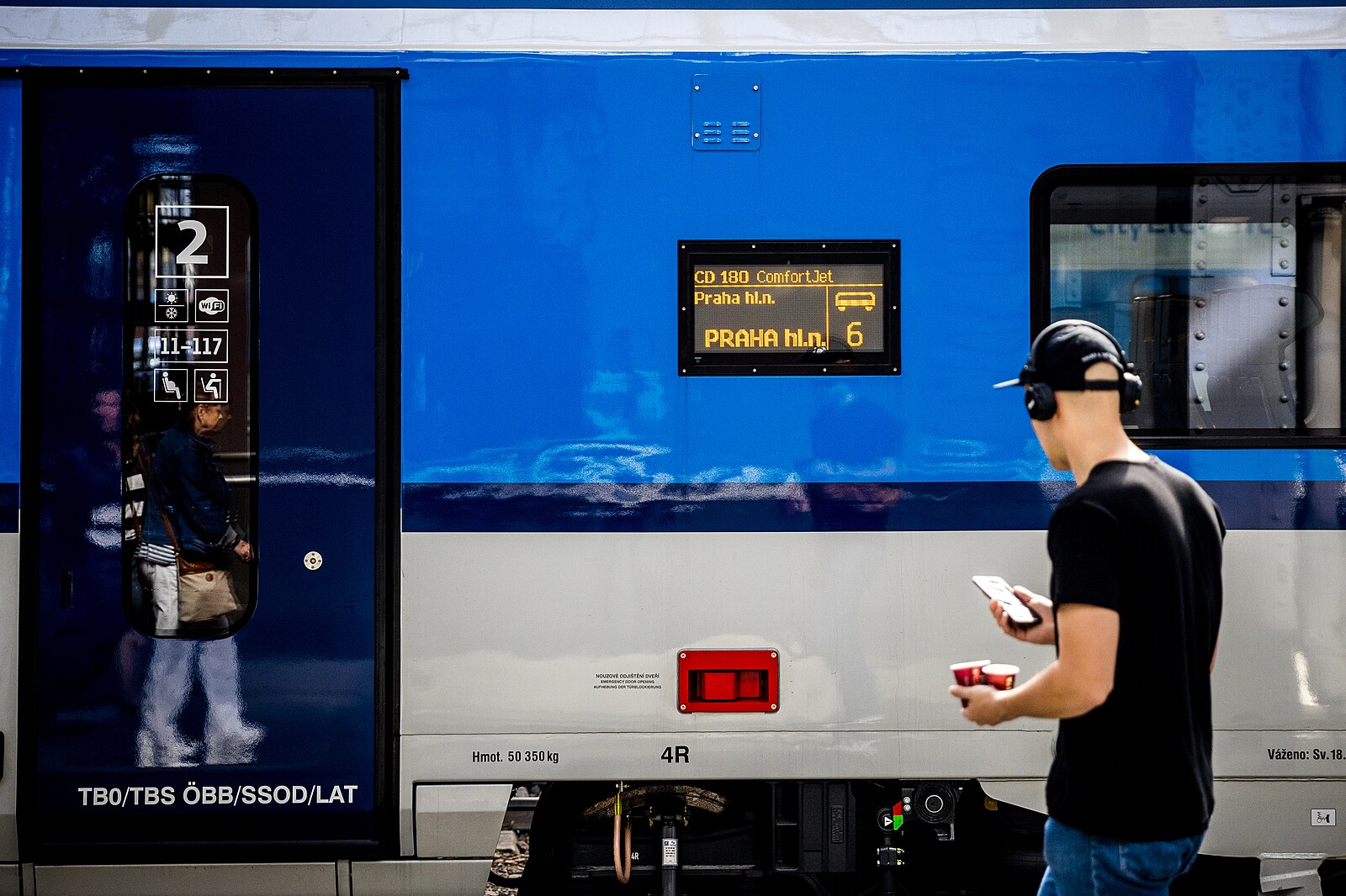 Víc vlaků do Budějovic a návrat skupinové slevy. Dráhy představily nový jízdní řád