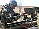 Rusk vojk se astn bojovho vcviku na neznmm mst na Ukrajin. (31....