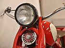 ��st historick�ho motocyklu Jawa 500 OHV z roku 1931, kter�mu navr�tili p�vodn�...