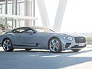 Bentley Praha pedstavilo Continental GT EWB s prodlouenou kapotou, pod ní je...