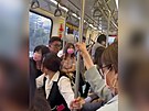 Lidé v metru v Tchaj-peji padali pi zemtesení k zemi