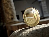 V nabídce nových turistických suvenýr v Hranicích je také pamtní mince.