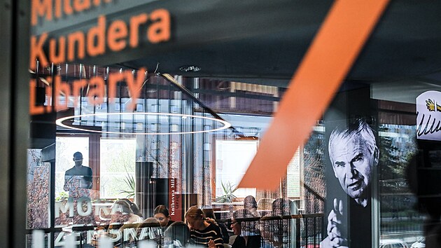 Vukov programy pro stedn koly pod hlavikou Knihovny Milana Kundery zahjila Moravsk zemsk knihovna (MZK) v Brn. (4. dubna 2024)
