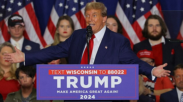 Pedvolebn mtink Donalda Trumpa ve mst New Bay ve stt Wisconsin (2. dubna 2024)