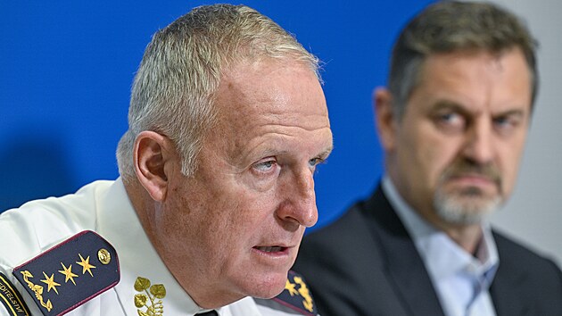 Tisková konference ke spolupráci organizátor� mistrovství sv�ta v ledním hokeji...
