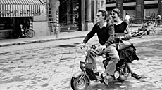 Ruth Orkin: Jinx Allenová ve Florencii (1951) 