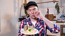 Lá�a Hru�ka pochází z M�stce Králové.