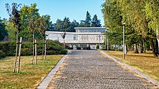 Muzeum Jugoslávie s hrobem Josipa Broze Tita v Dom� kv�tin (26. zá�í 2020)