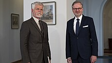 Prezident Petr Pavel p�ijal premiéra Petra Fialu. Mluvili o d�chodech, pomoci...