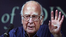 Britský vdec a fyzik Peter Higgs (11. íjna 2013)