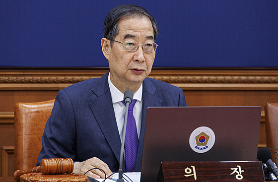 Jihokorejský premiér Han Duk-so, který oznámil zámr rezignovat. (11. dubna 2024)