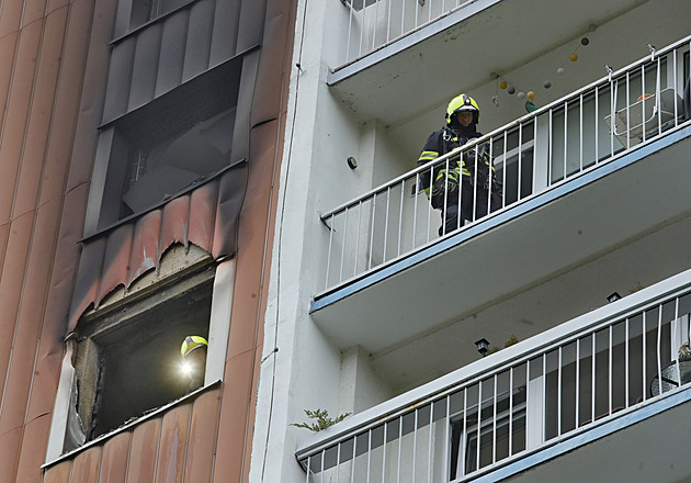 Požár bytu v Železném Brodě napáchal škodu za 10 milionů, příčinu policie vyšetřuje