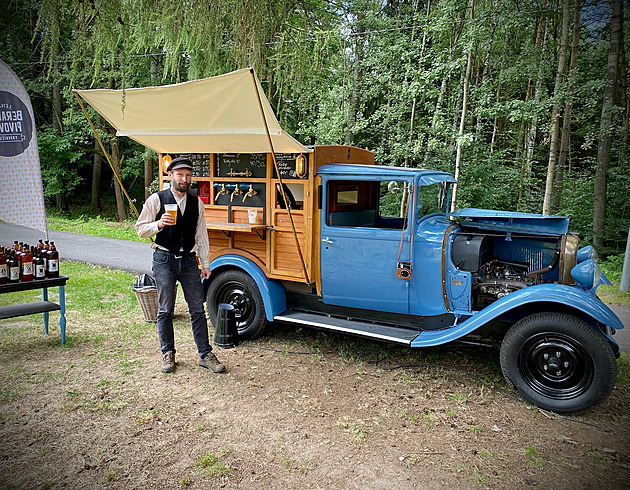 Zásobování pivem z Beranova pivovaru: Beran Beer Truck z roku 1930.