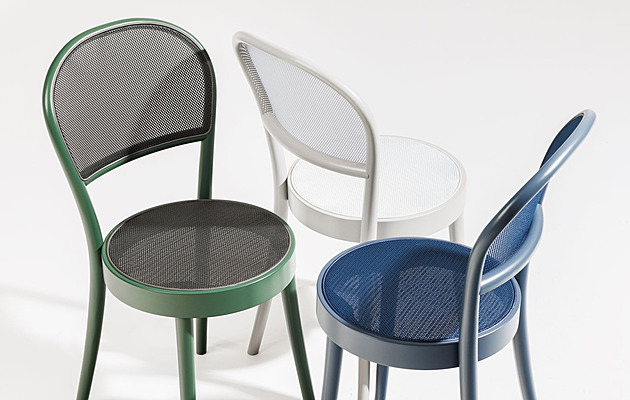 S čím přijeli čeští designéři a výrobci ohromit Milán: židle, sklo a vany