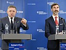 Slovenský premiér Robert Fico a ministr zahrani�í Juraj Blanár na tiskové...