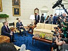 Premiér Petr Fiala v pondlí jednal s americkým prezidentem Joem Bidenem v...