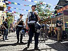 Policejní hlídka v alternativní tvrti Christiania v Kodani (16. bezna...