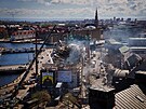 V Kodani hoela historická budova burzy. Polovina stavby zcela vyhoela a...