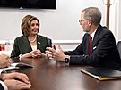 Premiér Petr Fiala na jednání s bývalou p�edsedkyní Sn�movny reprezentant�...