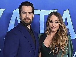 Henry Cavill a Natalie Viscuso (Los Angeles, 12. prosince 2022)