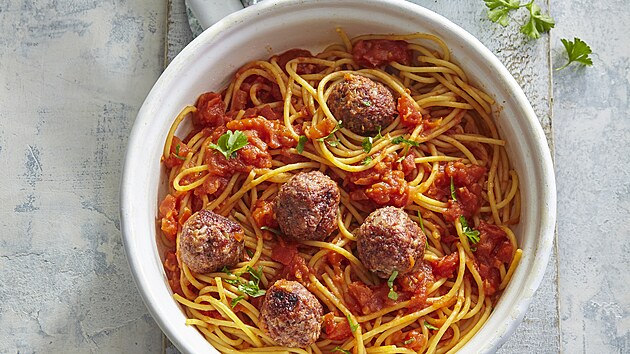 �pagety s raj�atovou om��kou a masov�mi kuli�kami