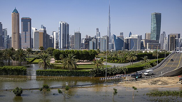 Zplavy zpsoben silnm detm v Dubaji ve Spojench arabskch emirtech (18. dubna 2024)
